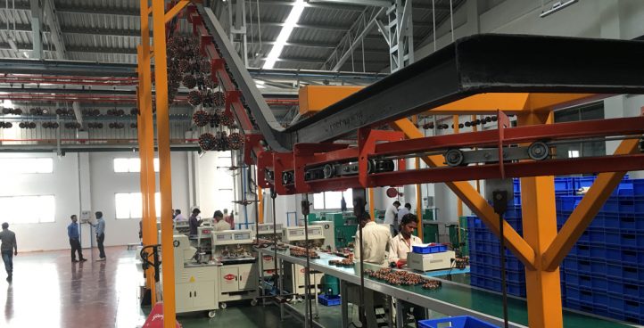 FOUR WHEEL CONVEYOR