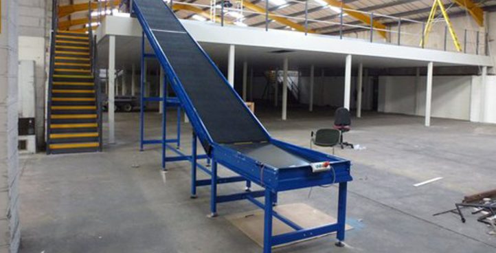 INCLINED BELT CONVEYOR